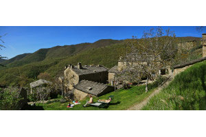 The whole rural village began to be built from the 16th century when, with the rise of Medici family, for the entire Tuscany enter a long period of peace and development