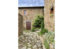 … Stones, stones, stones…