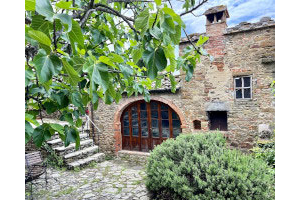 One of the hamlet bread oven
